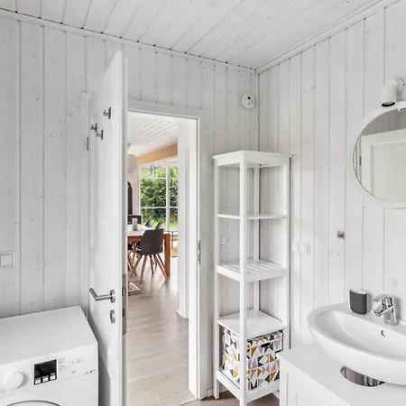 Gorgeous In With Kitchen